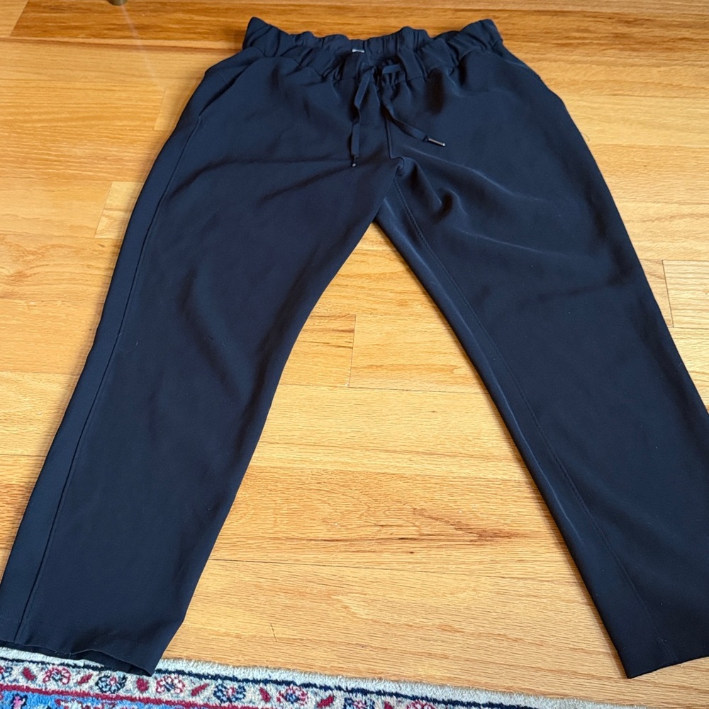 Lululemon on the fly pant